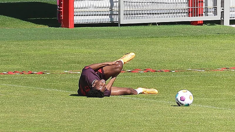 كومان نجم بايرن ميونخ يتعرض لإصابة قوية ..صور