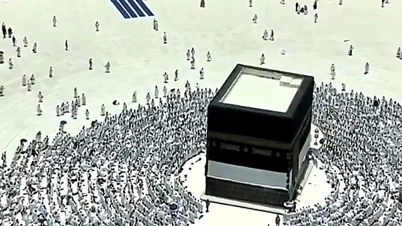 تعامد الشمس على الكعبة المشرفة اليوم   ..  فيديو