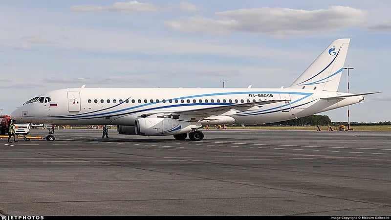 أنباء عن تحطم طائرة سوخوي من طراز Superjet 100 .. فيديو