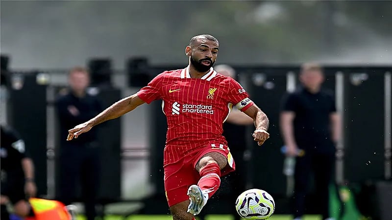 موقف "محمد صلاح" من البقاء في ليفربول