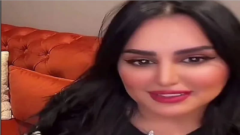 ميعاد العسيري ترد على متابعة "لازم تتزوجين ماينفع كذا لحالك يابنت ".. فيديو