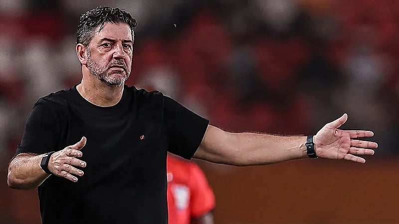 نصراوي سابق يقترب من الأهلي