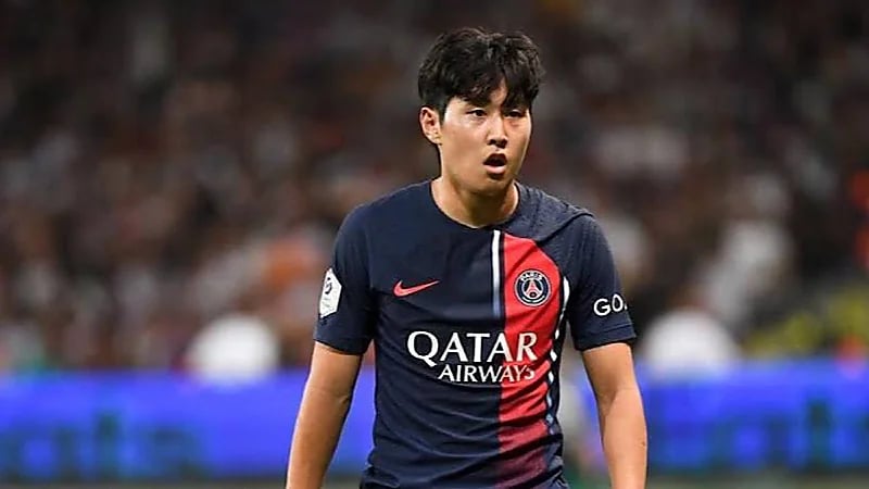 انضمام لاعب باريس سان جيرمان لدوري الملوك