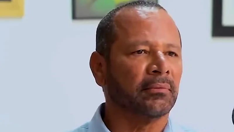 والد نيمار يكشف تفاصيل خروجه من برشلونة .. فيديو