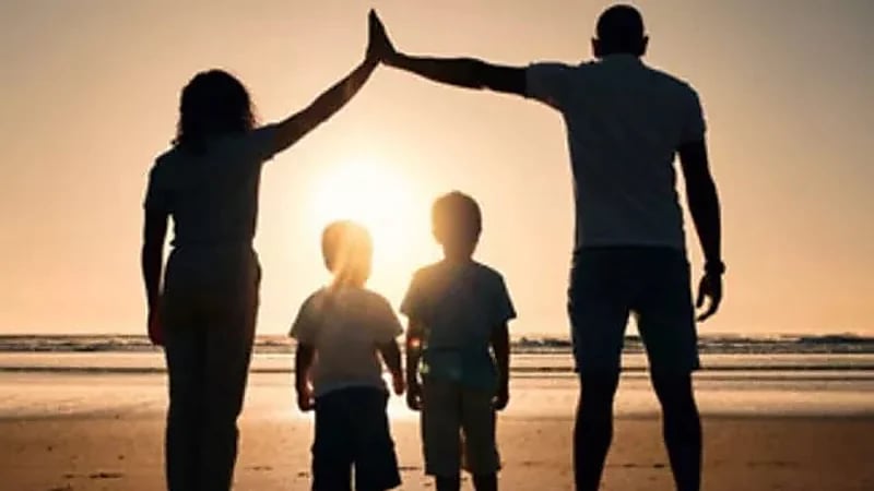 أخصائية: التربية العشوائية تضر بالطفل وتسبب التشتيت