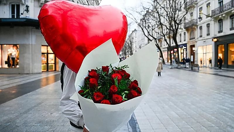 زهور قاتلة في عيد الحب بفرنسا