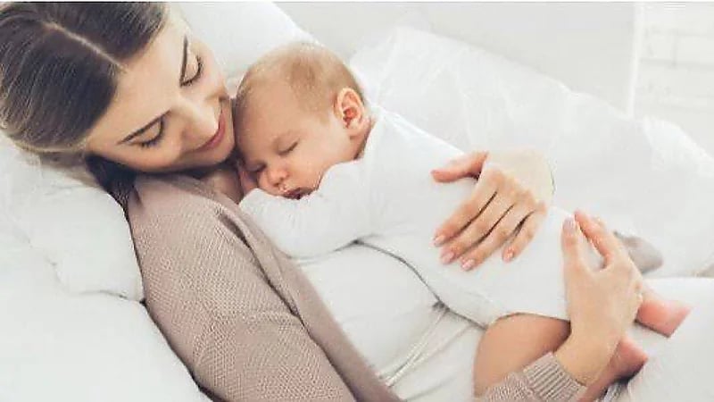 3 أطعمة لا يجب تناولها مع الرضاعة الطبيعية