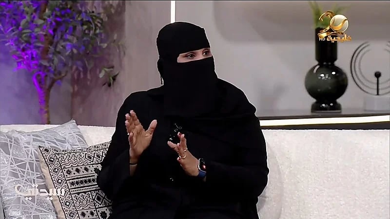 محامية تروي قصة رجل صُدم بعمر زوجته الحقيقي يوم العقد .. فيديو