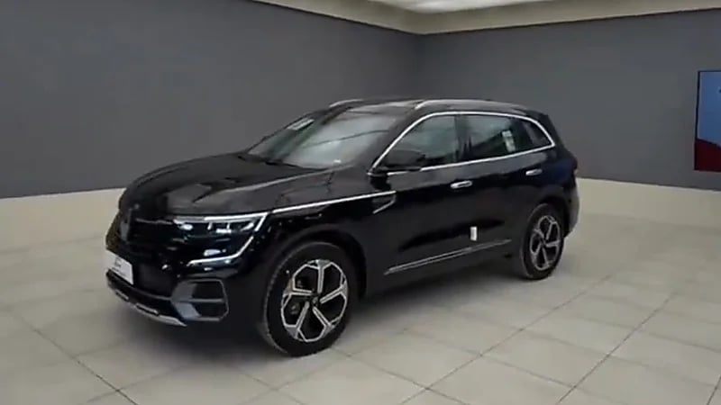 أبرز مواصفات وسعر رينو كوليوس 2025 .. فيديو