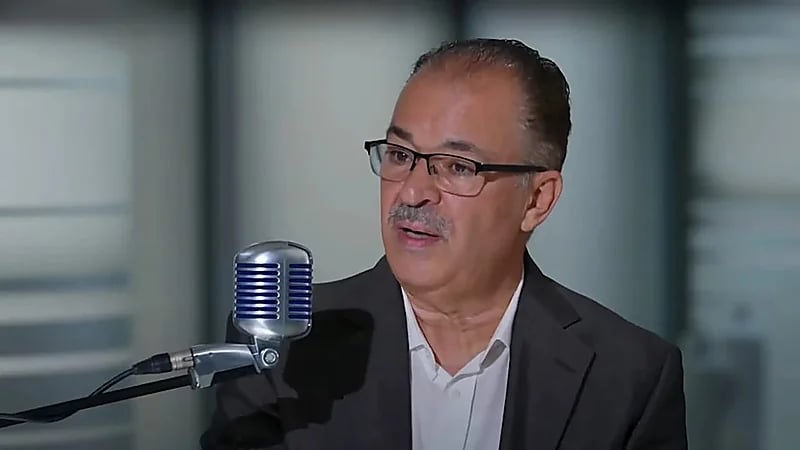 سحب الثقة من نقيب الفنانين السوريين مازن الناطور