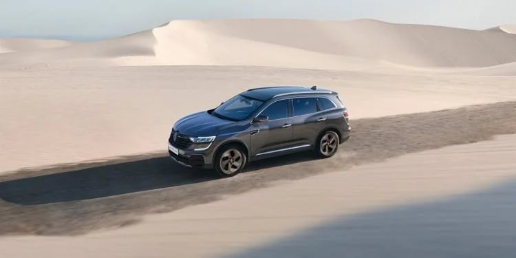 مواصفات وأسعار رينو كوليوس 2025 في المملكة .. صور