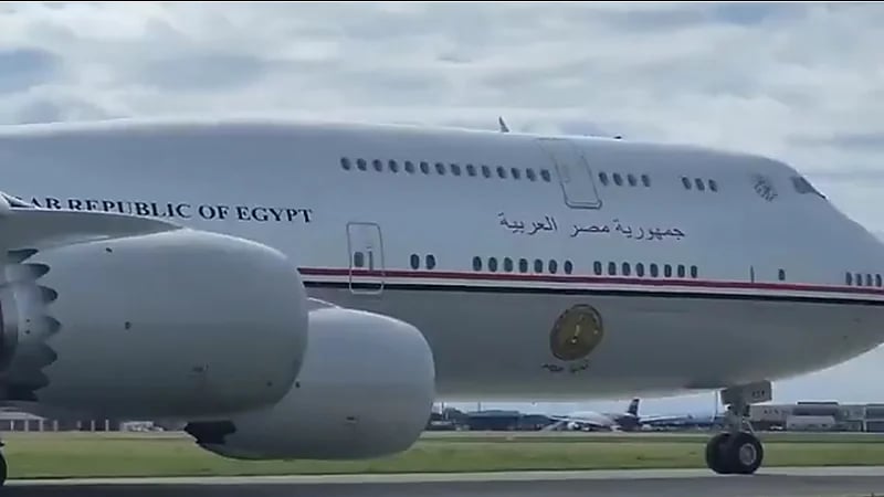الطائرة الرئاسية المصرية الجديدة تكمل رحلة استلام العميل.. فيديو