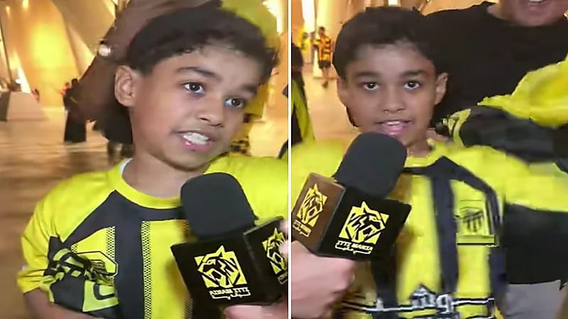طفل اتحادي يخطف الأنظار بعد تتويج الاتحاد ببطولة كأس الملك.. فيديو