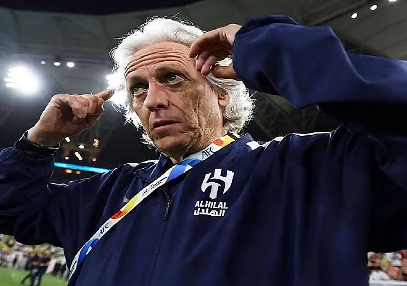 جيسوس يقترب من تدريب نادي نيوم الصاعد من دوري يلو