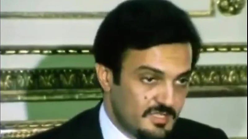 مقطع نادر من السبعينات لسمو الأمير الراحل سعود الفيصل .. فيديو