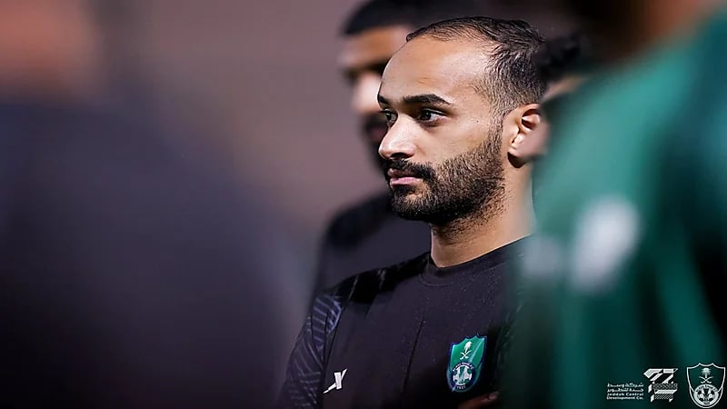 عبد الله عطيف يوضح حقيقة اعتزاله: "الحساب كان مخترقًا