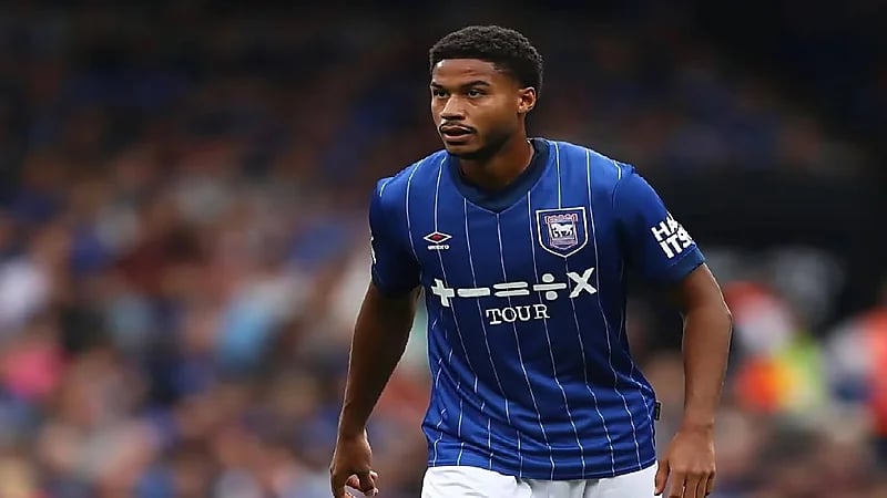 صراع بين إيبسويتش ونيوم لضم كايوستي