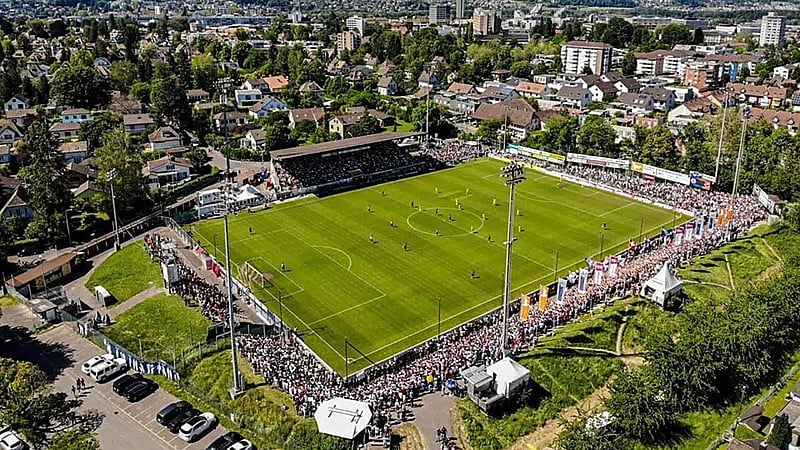 إقبال جماهيري كبير على ودية الهلال وأراو السويسري الأحد المقبل