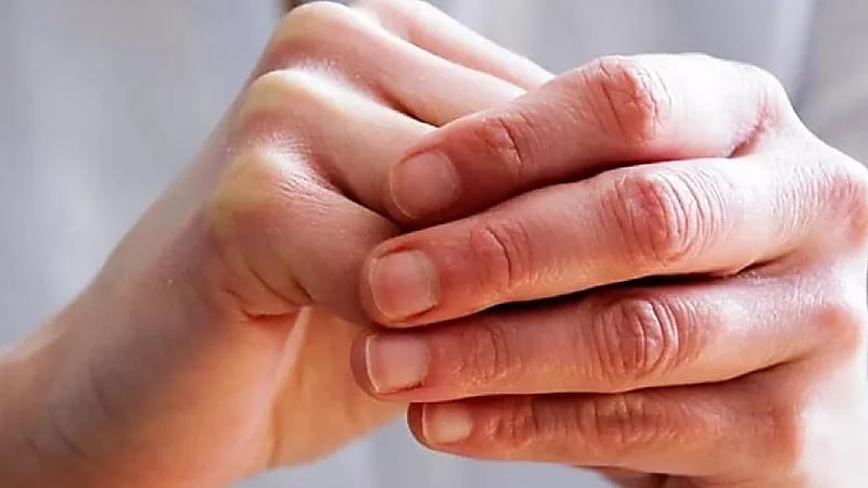 علامات في اليدين تشير للإصابة بأمراض خطيرة