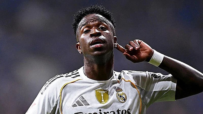 رئيس ريال أوفييدو :  لا دليل حتى الآن على الهتافات العنصرية ضد فينيسيوس