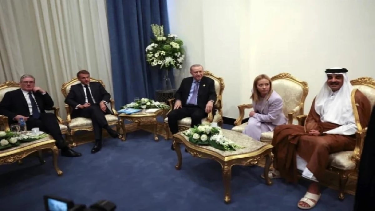 مشاهد لانتظار قادة العالم قبل وصول ترامب لقمة شرم الشيخ.. فيديو