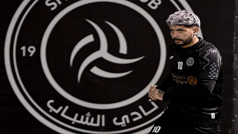 بانيغا يدخل الفترة الحرة مع الشباب 