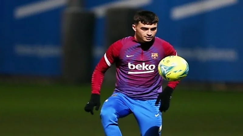 برشلونة: إصابة توريس وبيدري بفيروس كورونا