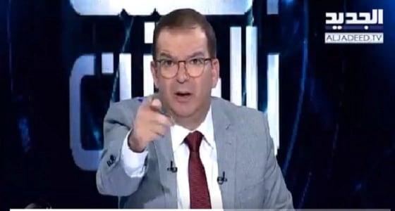 طوني خليفة يطرد مرافقي عارضة أزياء لبنانية من برنامجه