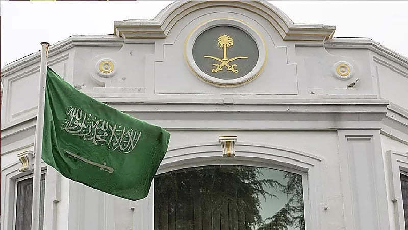 توضيح بشأن إجراءات قدوم المواطنين إلى الصين بعد رفع قيود السفر