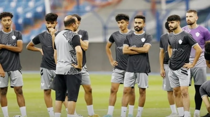 الطائي يحصل على شهادة الكفاءة المالية