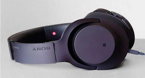 " سوني " تكشف عن 3 سماعات لاسلكية مقاومة للماء