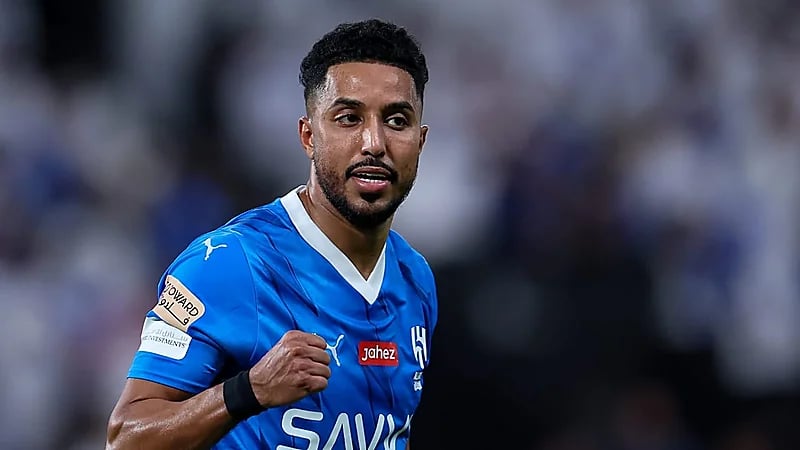 سالم الدوسري يؤجل مفاوضات تجديد عقده .. فيديو