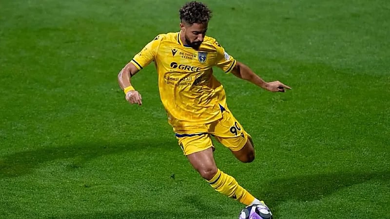 الخلود والنجمة يتنافسان على هتان باهبري