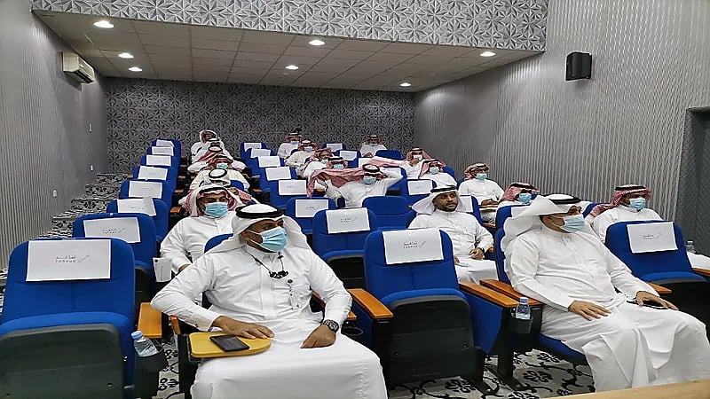 اكثر من عشرون متدربا في مكتب البيئة بحفر الباطن