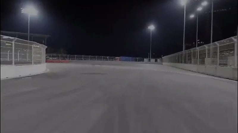 بالفيديو.. ميدان حلبة جدة لسباقات "الفورمولا1" بعد إجراء تعديلات على المنعطفات