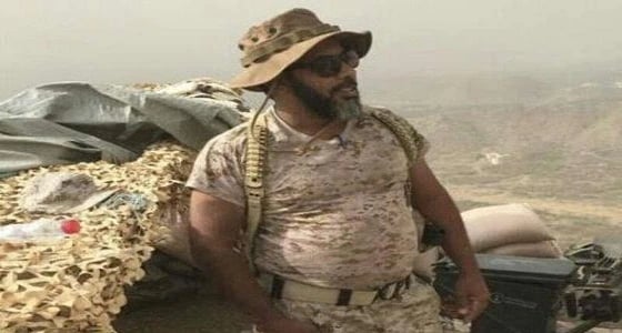 مرابط يواجه ميليشيات الحوثي وينقد 4 من زملائه بعد أن حاصرتهم النيران