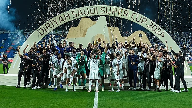 مفاجأة حول دعم الصندوق لكبار روشن في الميركاتو الصيفي