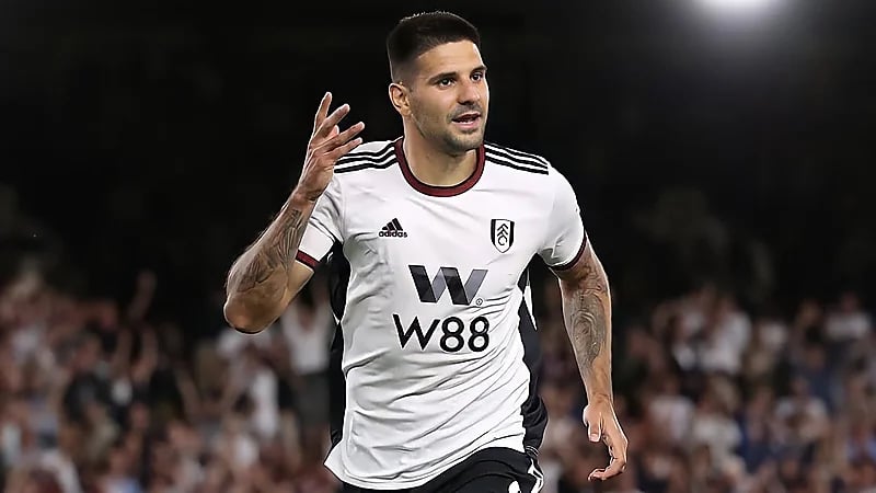 تفاصيل عرض الهلال للتعاقد مع ألكسندر ميتروفيتش