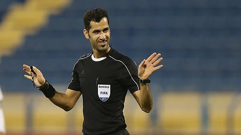 الكشف عن حكم مباراة الهلال والزمالك في كأس سوبر لوسيل