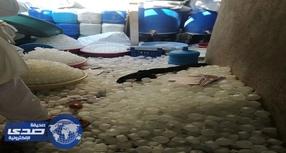 بالصور.. ضبط مصنع لتعبئة مياه زمزم مغشوشة في مكة