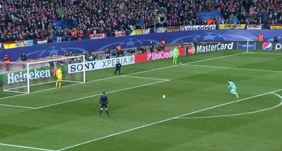 بالفيديو.. إعادة اللاعبين من غرفة الملابس للعب ضربة جزاء بألمانيا