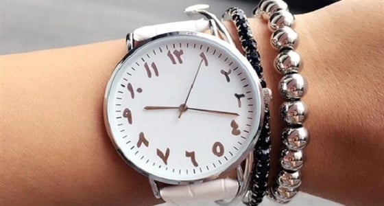 بالصور.. ساعة يد باللغة العربية تثير ضجة بالفيسبوك