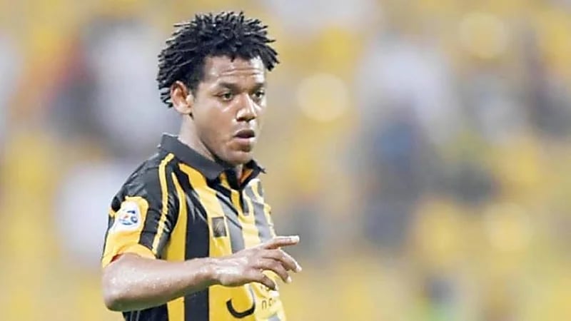 رسالة من رومارينهو لجماهير الاتحاد بعد تمديد عقده 