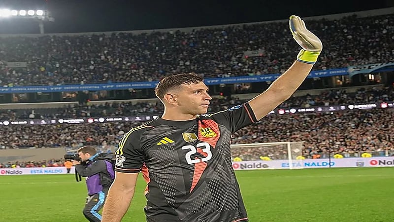 غلطة سراي يستفسر عن شروط ضم ديبو مارتينيز