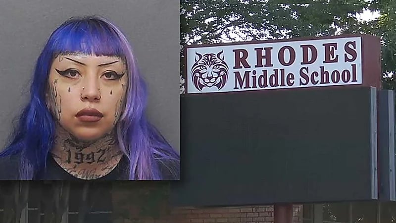 أم تزود ابنها بترسانة أسلحة لتنفيذ هجوم على مدرسته