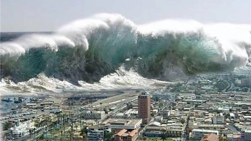 جمال الموسى يشرح التفسير العلمي لظاهرة ⁧‫التسونامي‬⁩ الذي ضرب ⁧‫روسيا‬⁩ و ⁧‫اليابان‬⁩.. فيديو