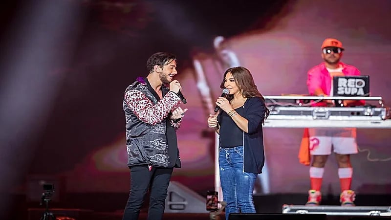 بالصور.. موسم جدة يجمع إليسا ولمجرد لأول مرة في دويتو استثنائي