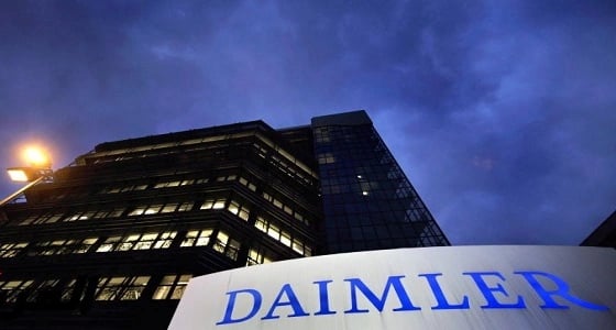 " مرسيدس " تحذر من تسلل النازيين الجدد إلى مصانعها