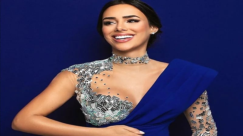 برونا صديقة نيمار تخطف الأنظار في أحدث ظهور لها .. صور