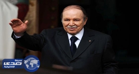 «بوتفليقة» يحيى الجيش الوطني الشعبي في مكافحة الإرهاب